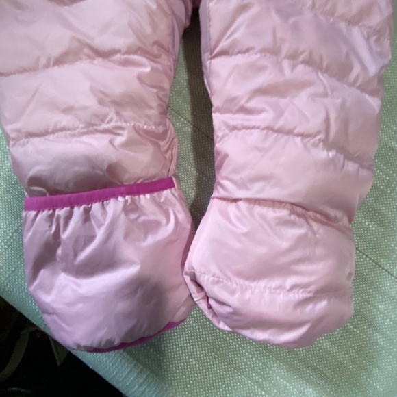 Eddie Bauer Kids Pink Down Puffer Hooded Snowsuit Bundler- Sz-6-12 mths - Picture 12 of 15